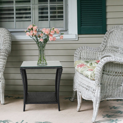 SEGMART Outdoor Wicker Side Table, All Weather Resistant Patio Bistro Table, PE Rattan Coffee End Table with Storage Shelf for Deck, Poolside, Terrace